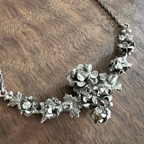 RARE - Virgins Saints & Angels Necklace - Picture 2 of 11